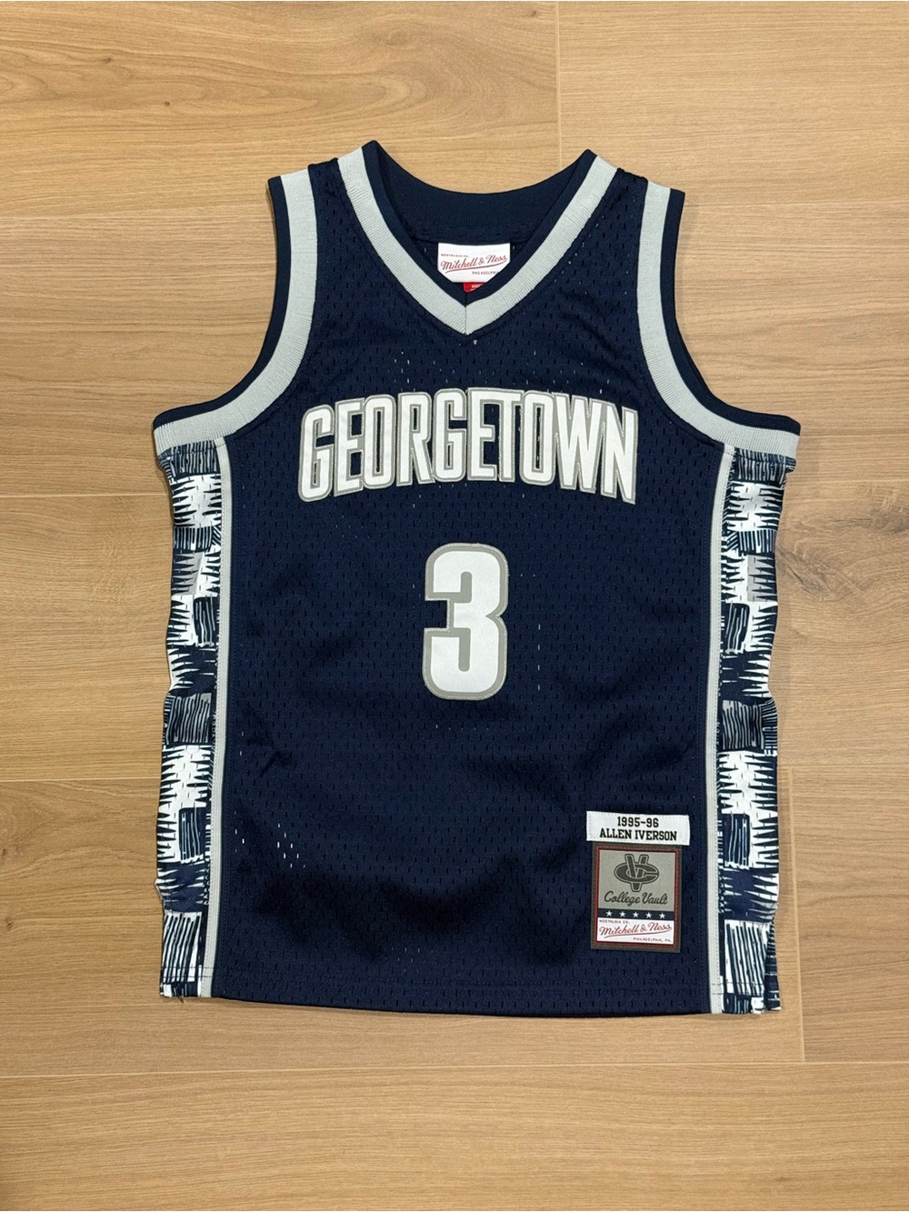 Like New! Mitchell & Ness Georgetown Allen Iverson Kids Jersey 1995-96